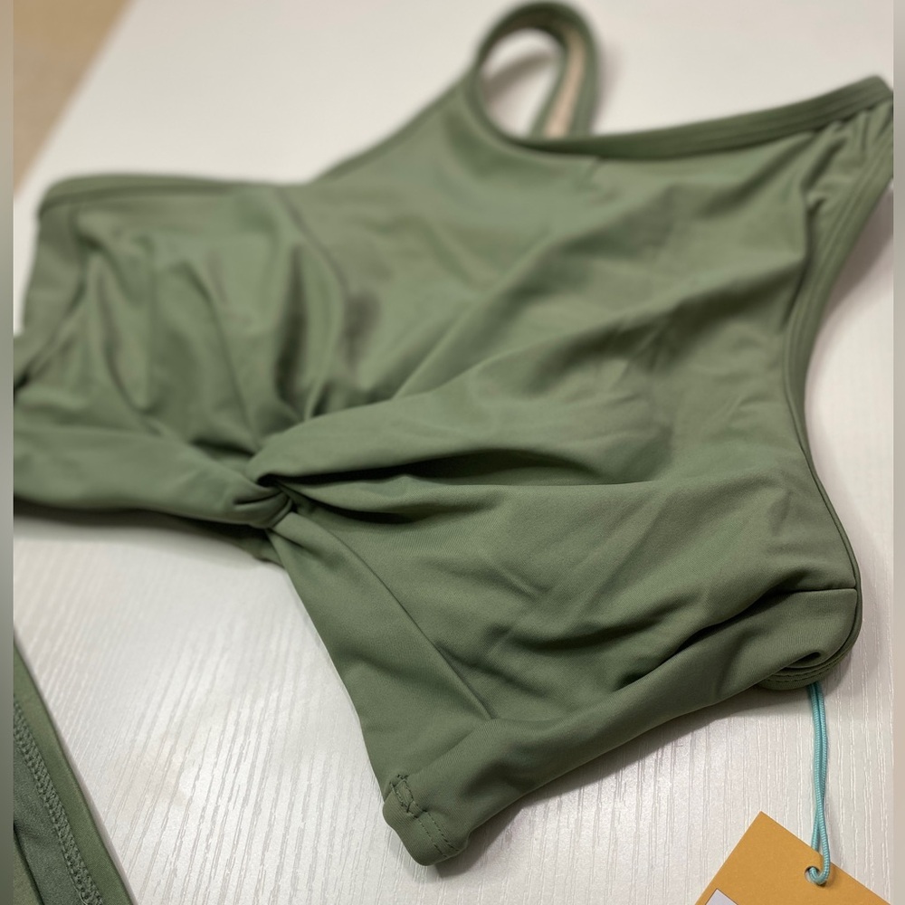 Kona Sol, Size s (4-6), Two piece, sage green, Bathing suit